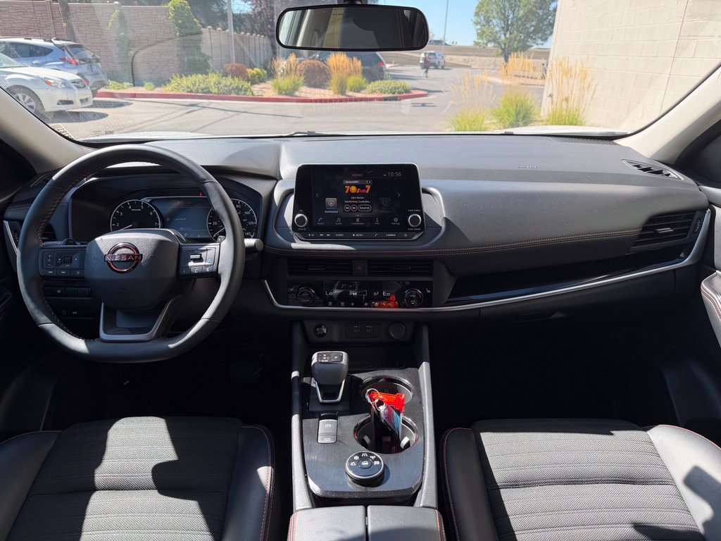 Used 2026 Nissan Rogue SV AWD/4WD image 13