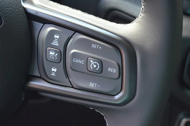 New 2026 Jeep Gladiator Sport AWD/4WD image 18