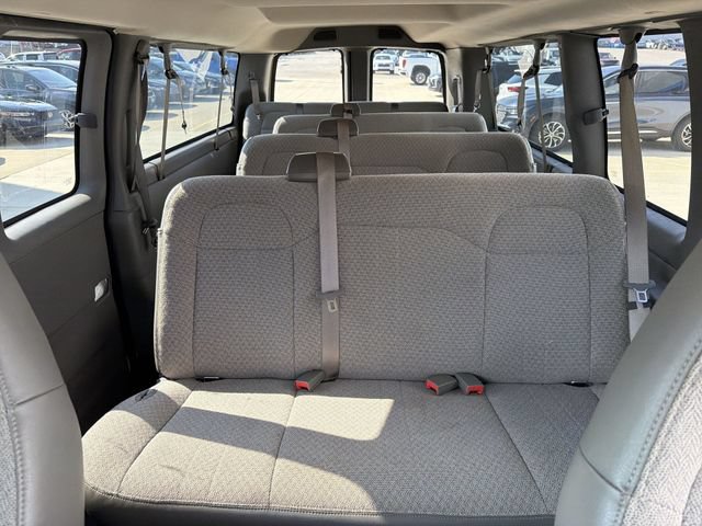 Used 2025 Chevrolet Express 3500 LT w/ LT Preferred Equipment Group RWD image 22