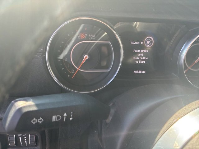 Used 2019 Jeep Wrangler Unlimited Sahara w/ Dual Top Group image 10