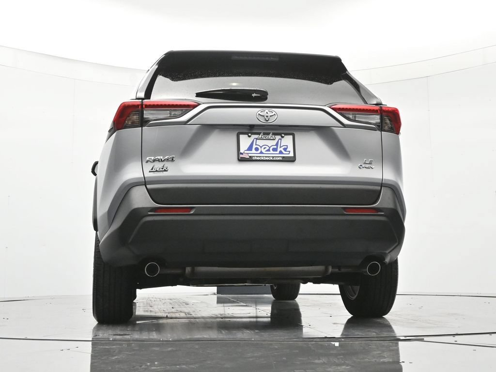 Used 2025 Toyota RAV4 LE AWD/4WD image 41