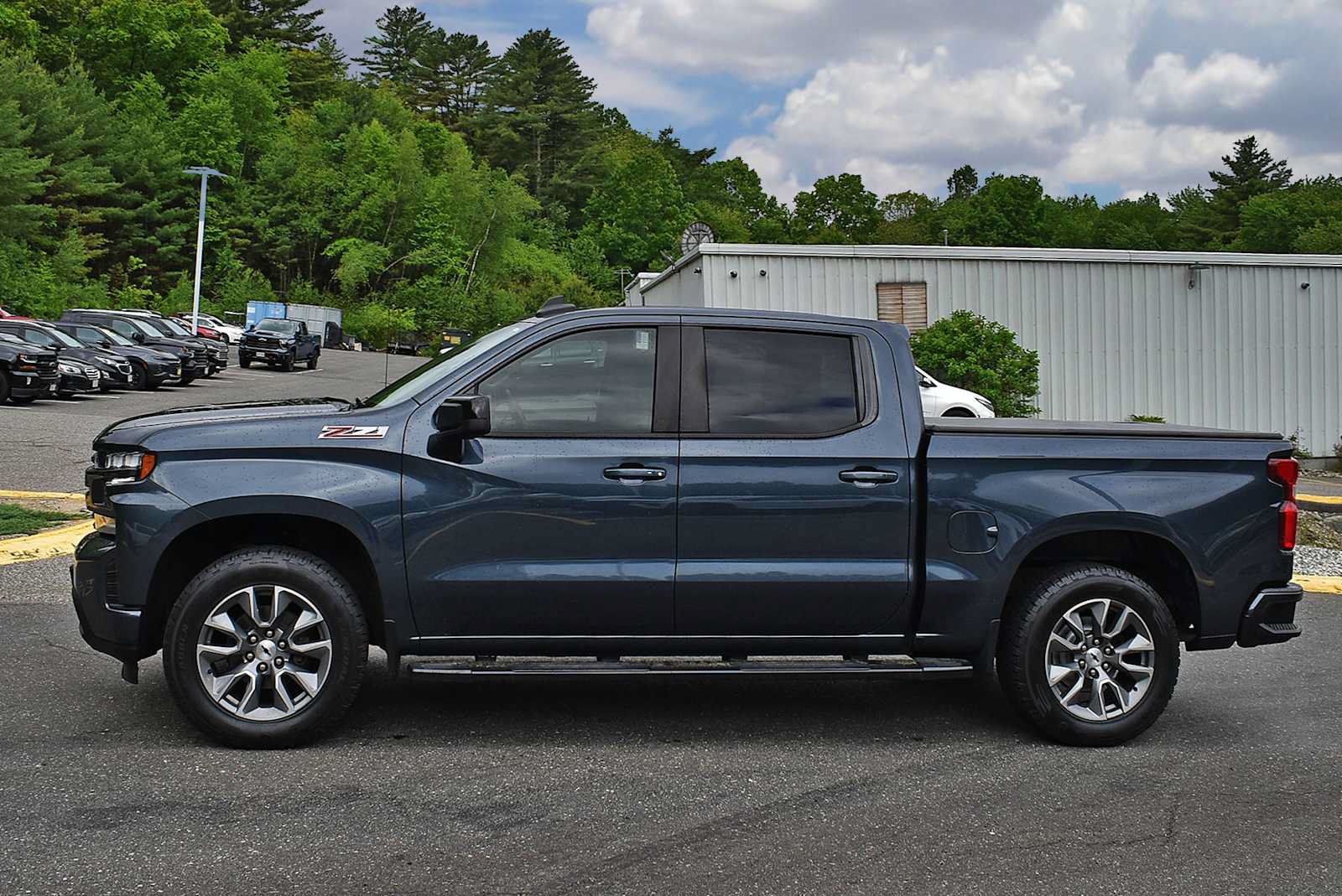 Used 2021 Chevrolet Silverado 1500 RST w/ Z71 Off-Road Package AWD/4WD image 4