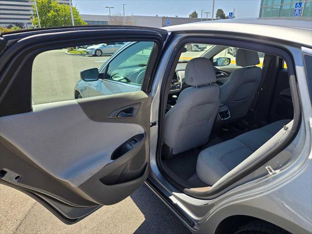 Used 2024 Chevrolet Malibu LT FWD image 17
