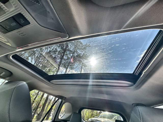 Used 2023 Toyota RAV4 Limited image 30