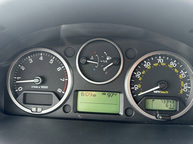 Used 2011 Land Rover LR2 HSE image 21