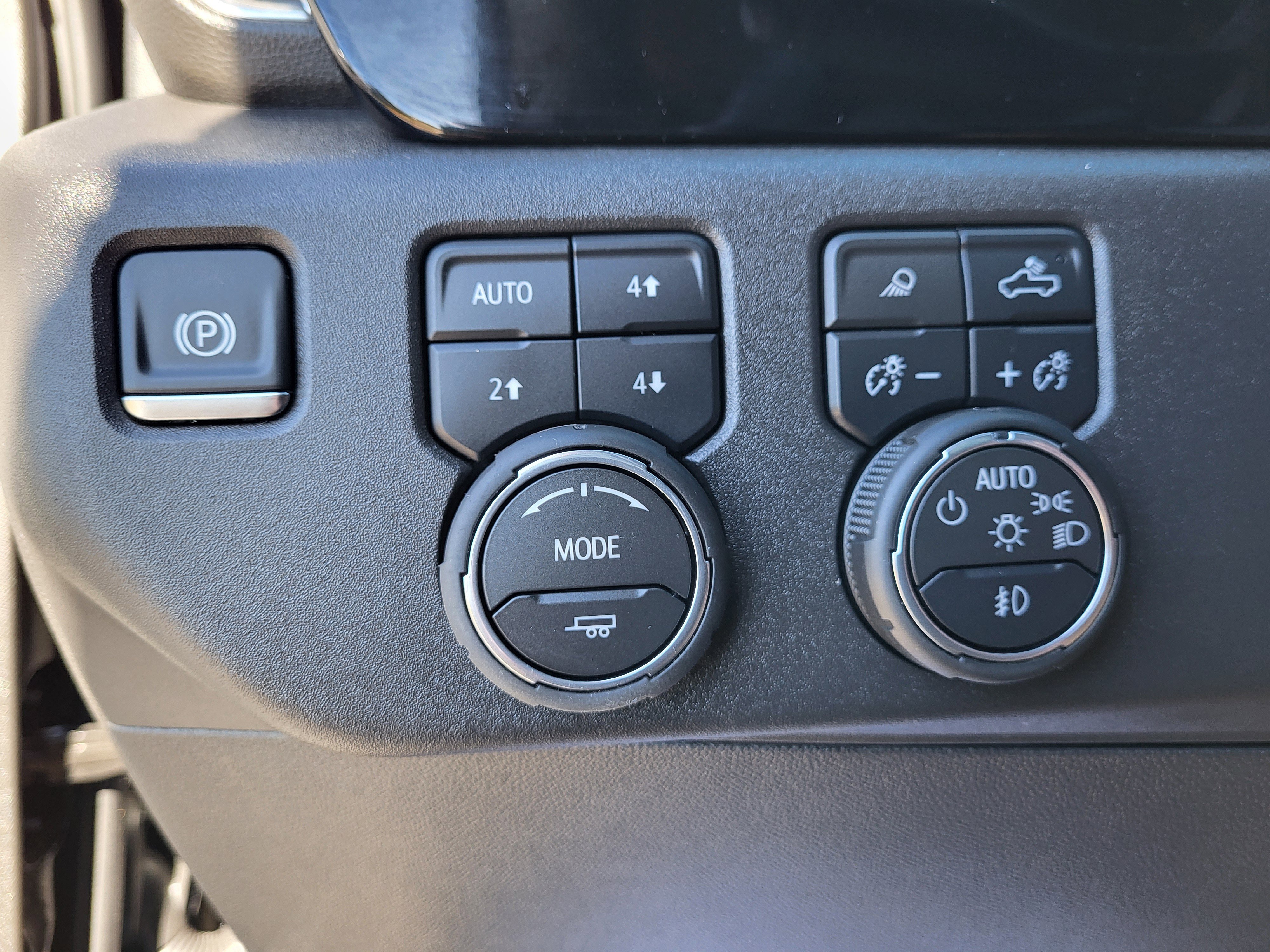 Certified 2026 Chevrolet Silverado 1500 LT Trail Boss w/ Safety Package image 32