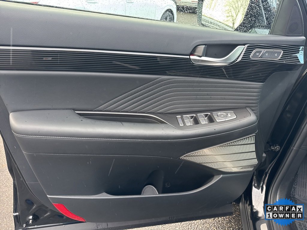 Used 2025 Hyundai Palisade Calligraphy image 16