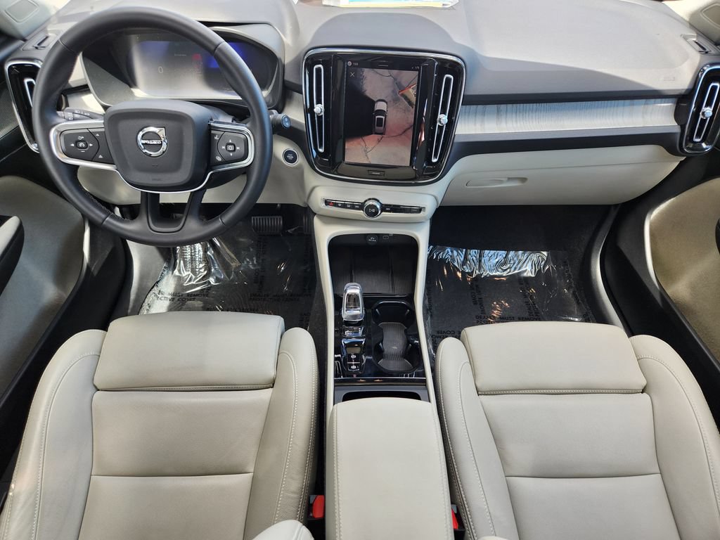 New 2026 Volvo XC40 B5 Plus w/ Protection Package Premier AWD/4WD image 16