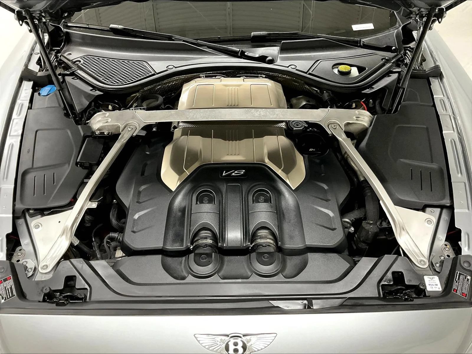 Used 2021 Bentley Flying Spur V8 AWD/4WD image 32