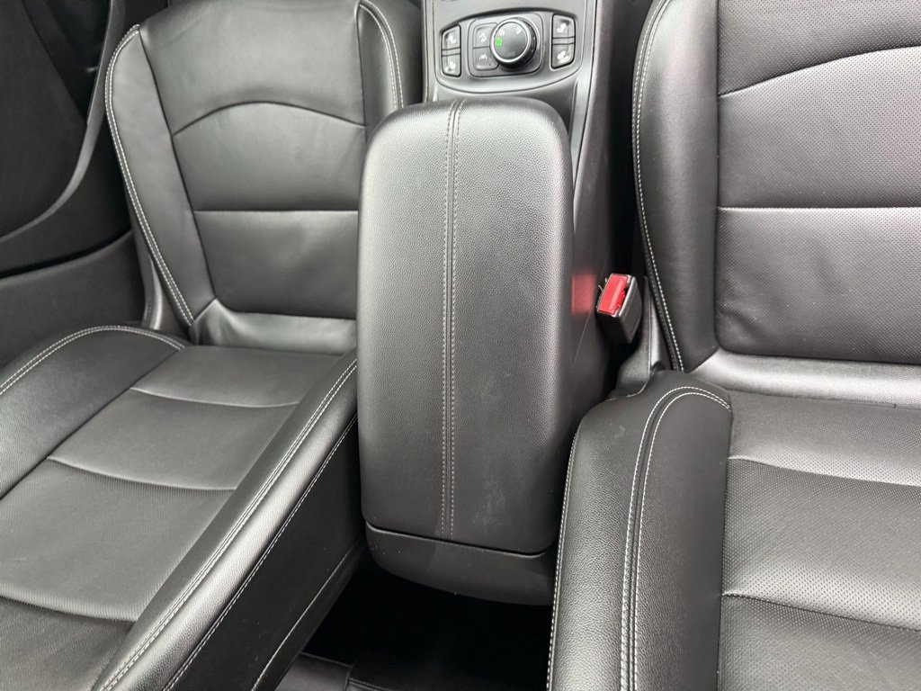 Used 2024 GMC Terrain SLT image 48