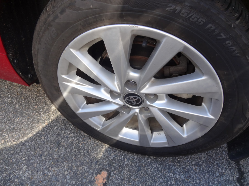 Used 2023 Toyota Camry LE FWD image 14