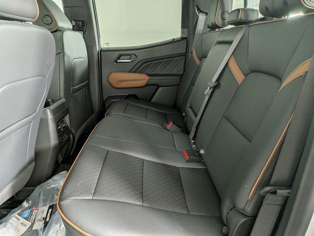 New 2026 GMC Canyon AT4 image 30