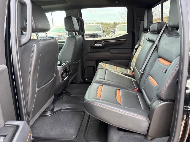 Used 2025 GMC Sierra 1500 AT4 w/ AT4 Premium Package image 8