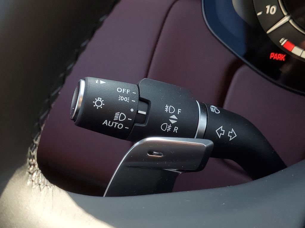 New 2026 Land Rover Range Rover SE image 13