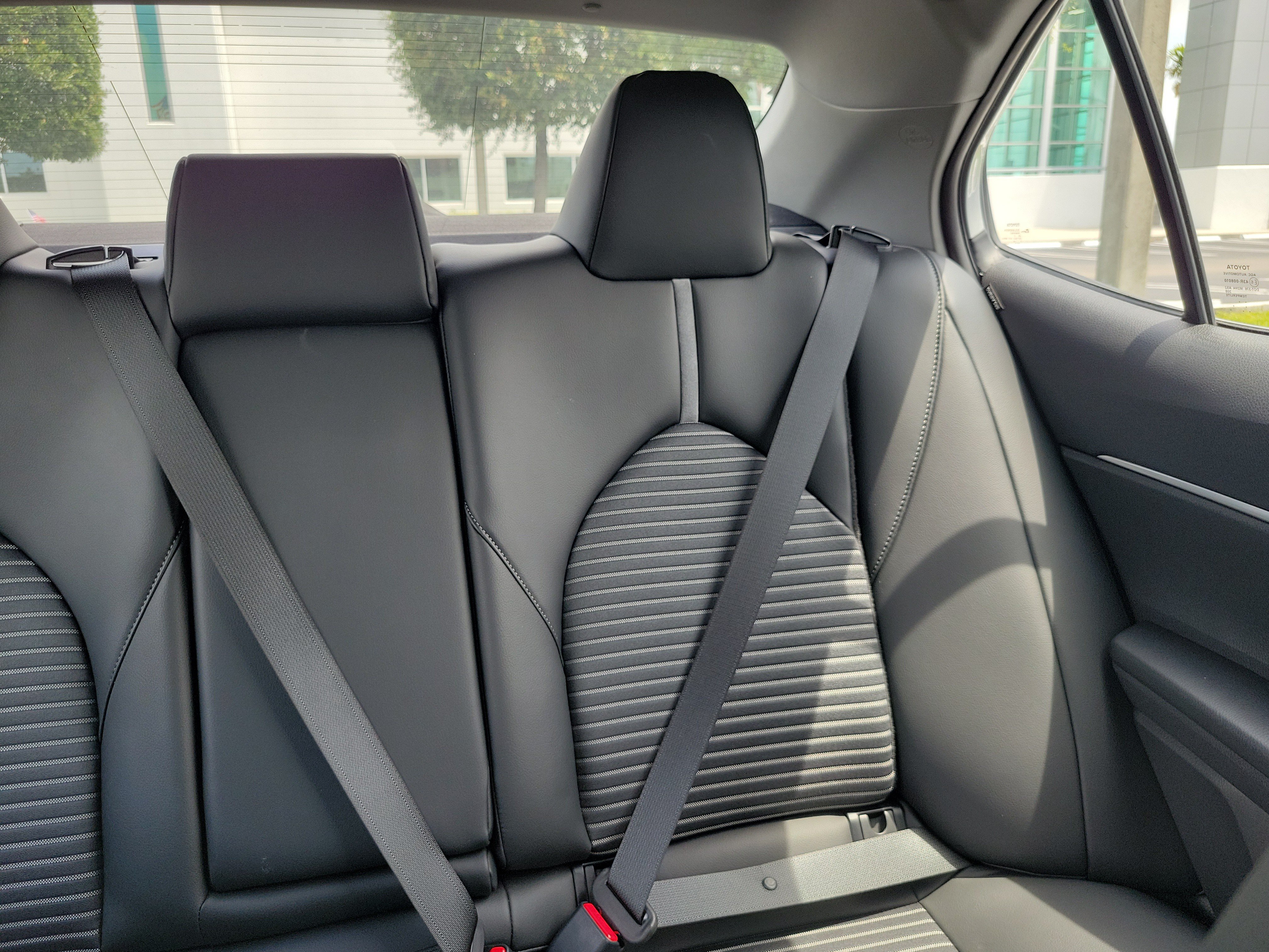 Used 2023 Toyota Camry SE FWD image 23