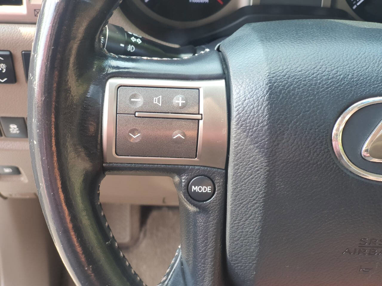 Used 2011 Lexus GX 460 image 20