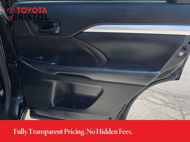 Used 2018 Toyota Highlander Plus AWD/4WD image 22