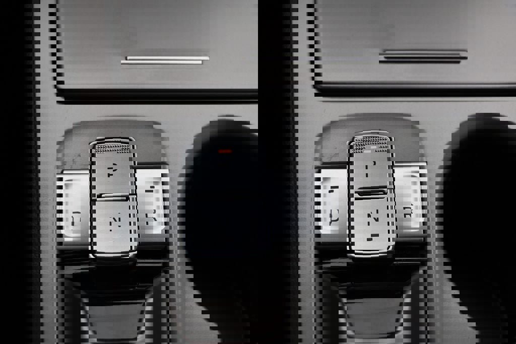 Used 2023 Hyundai Kona SE w/ Cargo Package image 24