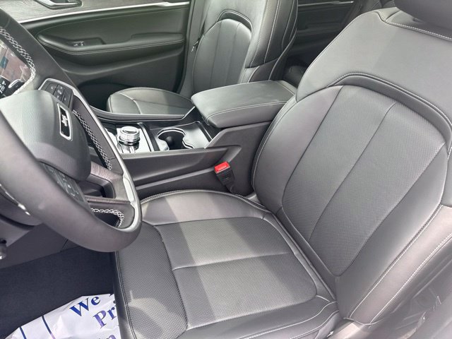 New 2026 Jeep Grand Cherokee Limited AWD/4WD image 18