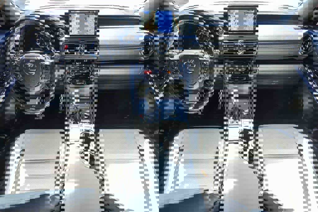 Used 2023 Lexus IS 350 F Sport w/ Navigation Package image 11