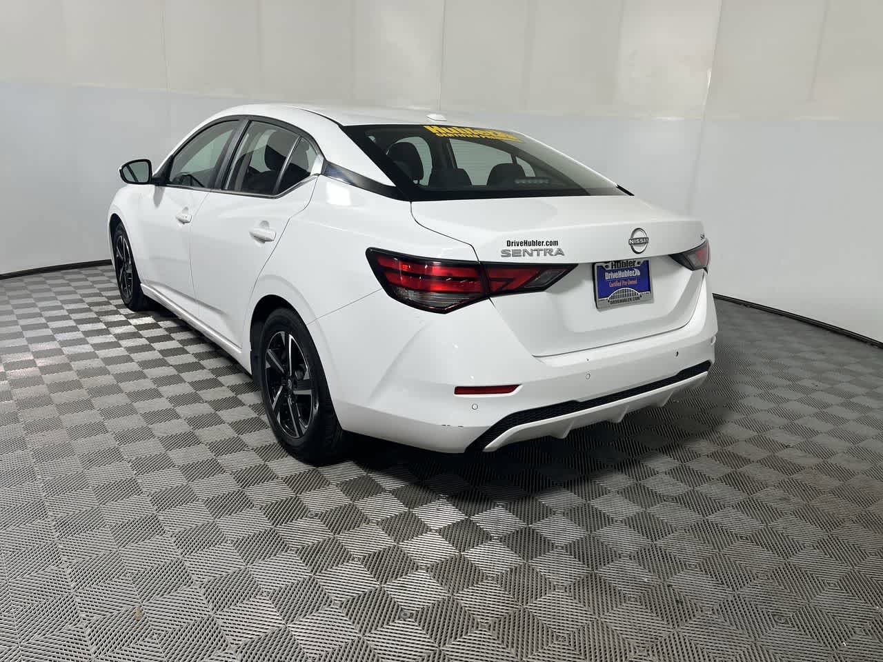 Used 2024 Nissan Sentra SV FWD image 6