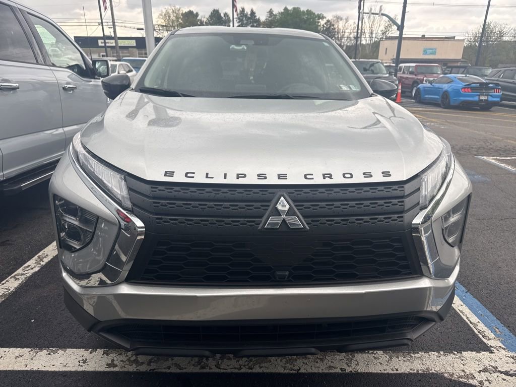 Used 2025 Mitsubishi Eclipse Cross LE AWD/4WD image 2