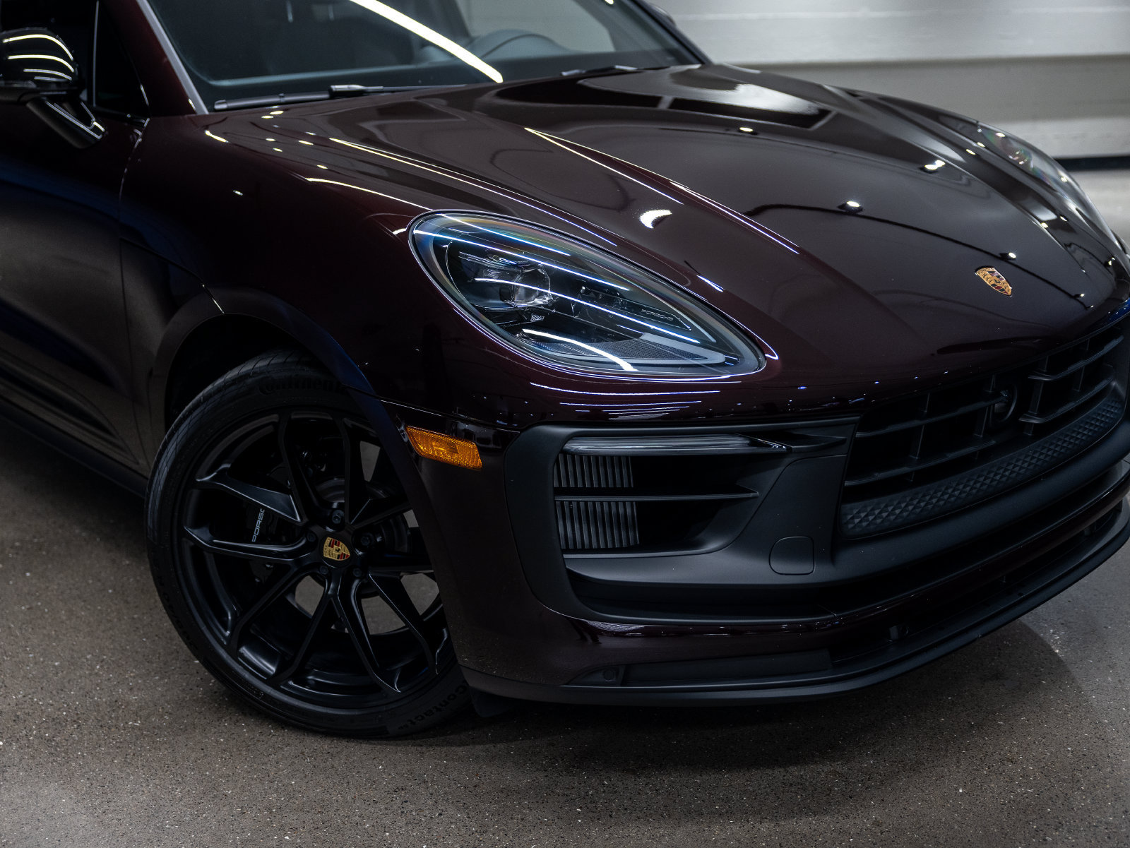 Certified 2024 Porsche Macan GTS AWD/4WD image 18