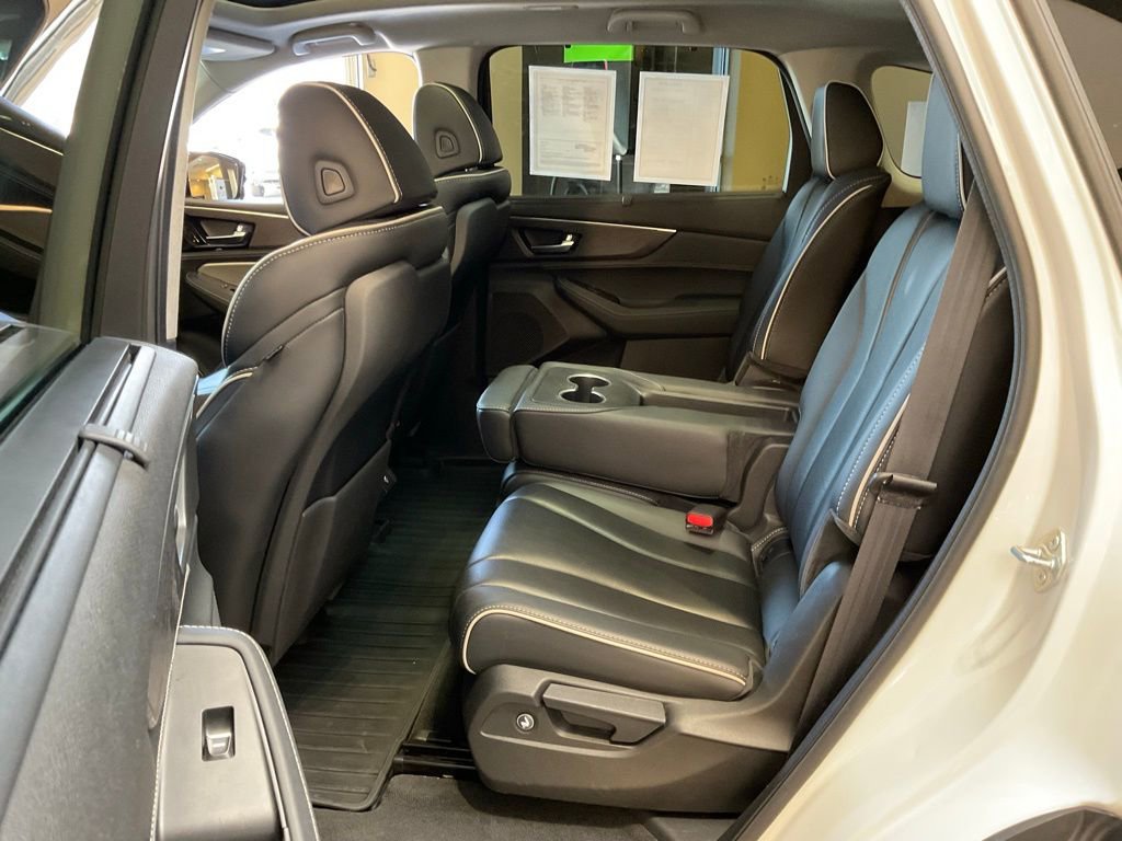 Certified 2023 Acura MDX SH-AWD w/ Advance Package image 25