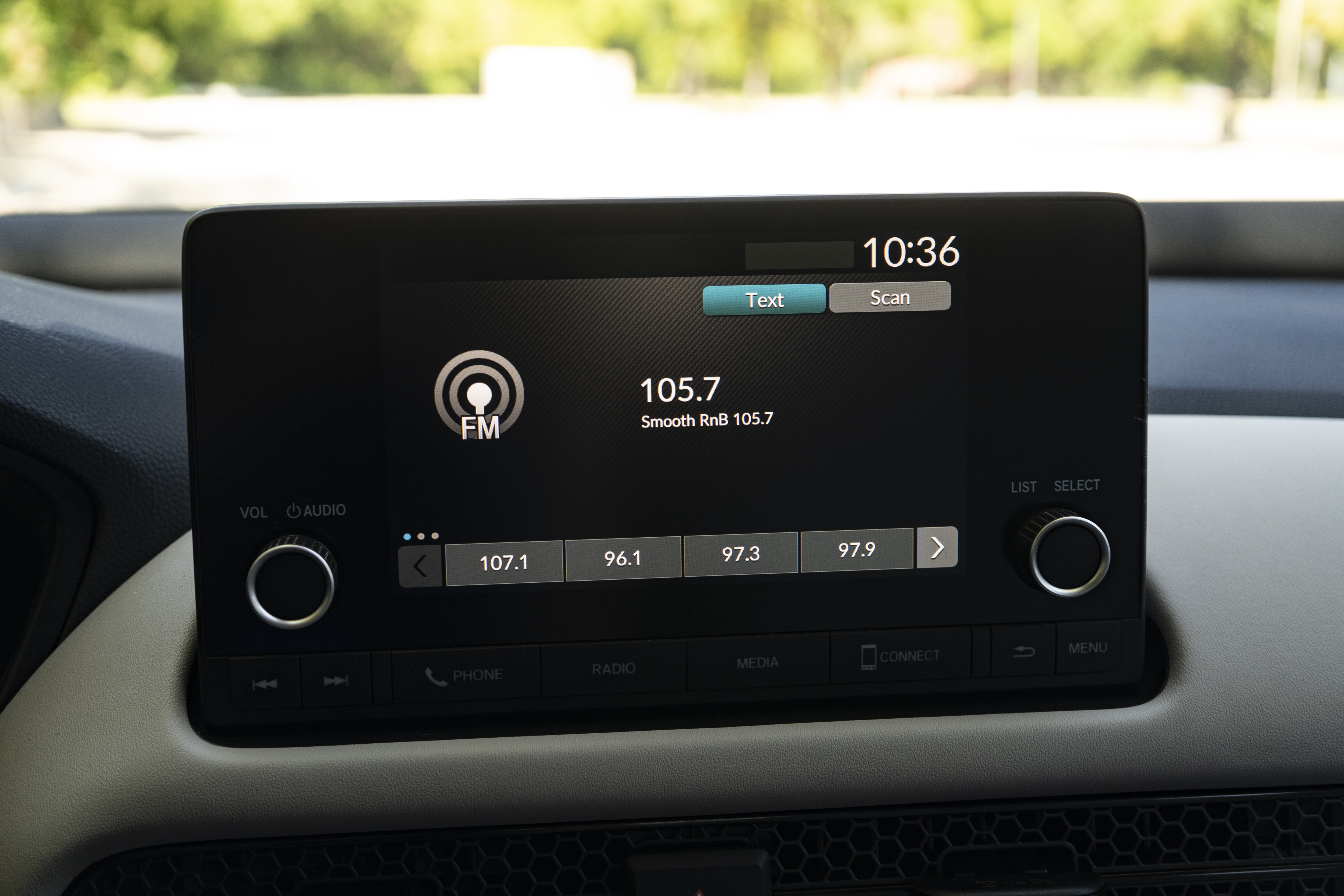Certified 2024 Honda HR-V LX image 31