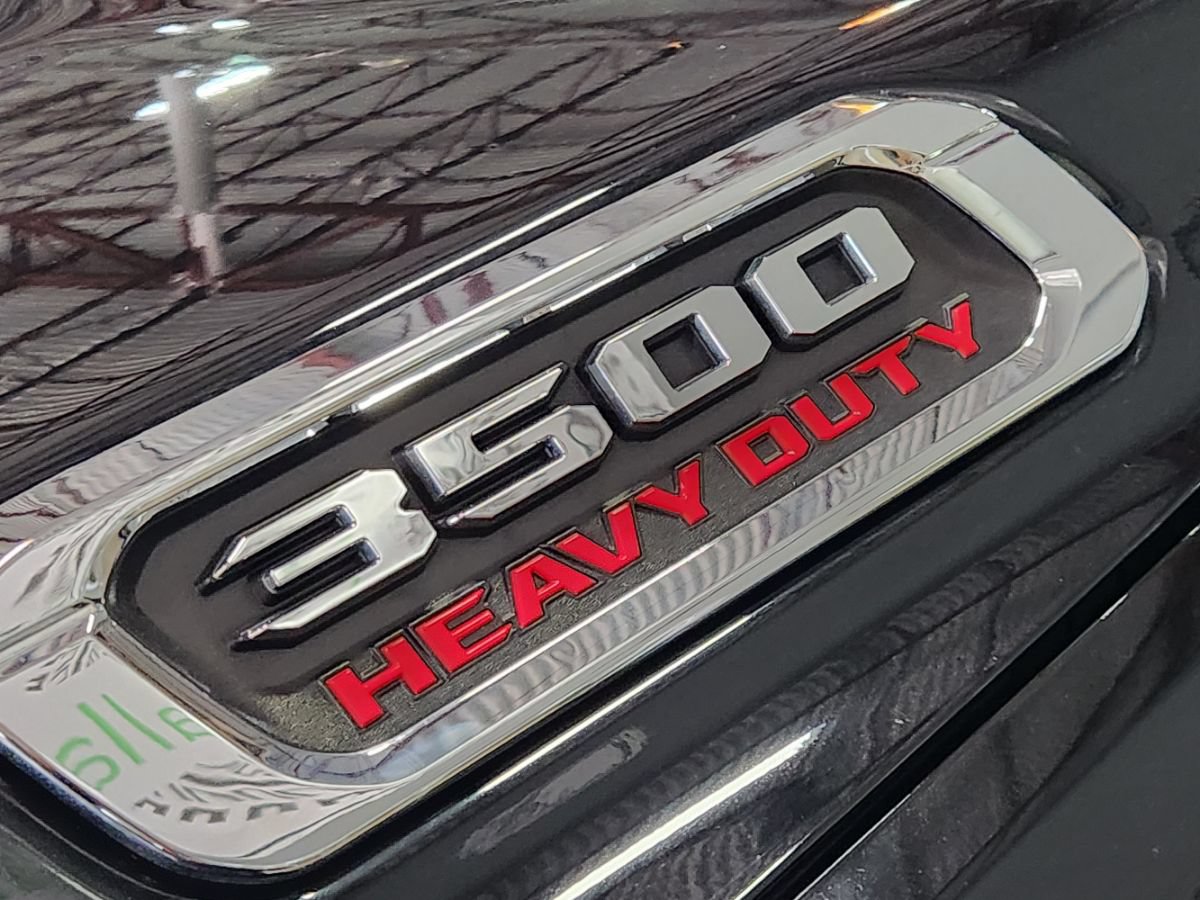 Used 2024 RAM 3500 Limited w/ Towing Technology Group AWD/4WD image 32