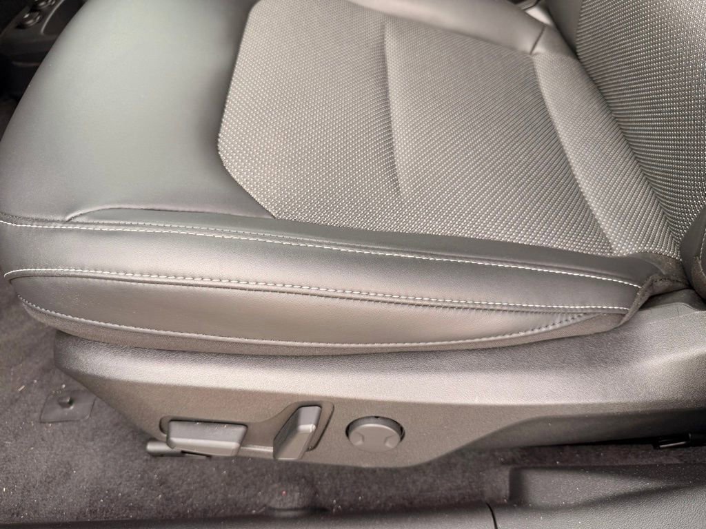 New 2025 Kia EV6 Light w/ Light LR Technology Package RWD image 13