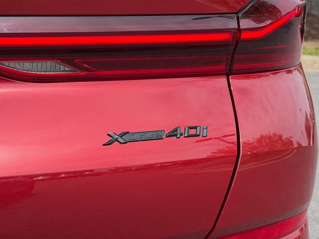 Used 2021 BMW X6 xDrive40i w/ M Sport Package AWD/4WD image 32
