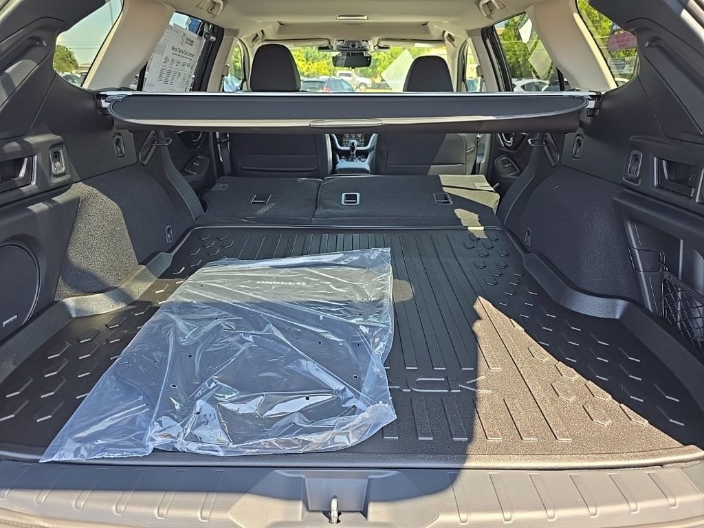 New 2025 Subaru Outback Touring XT image 17