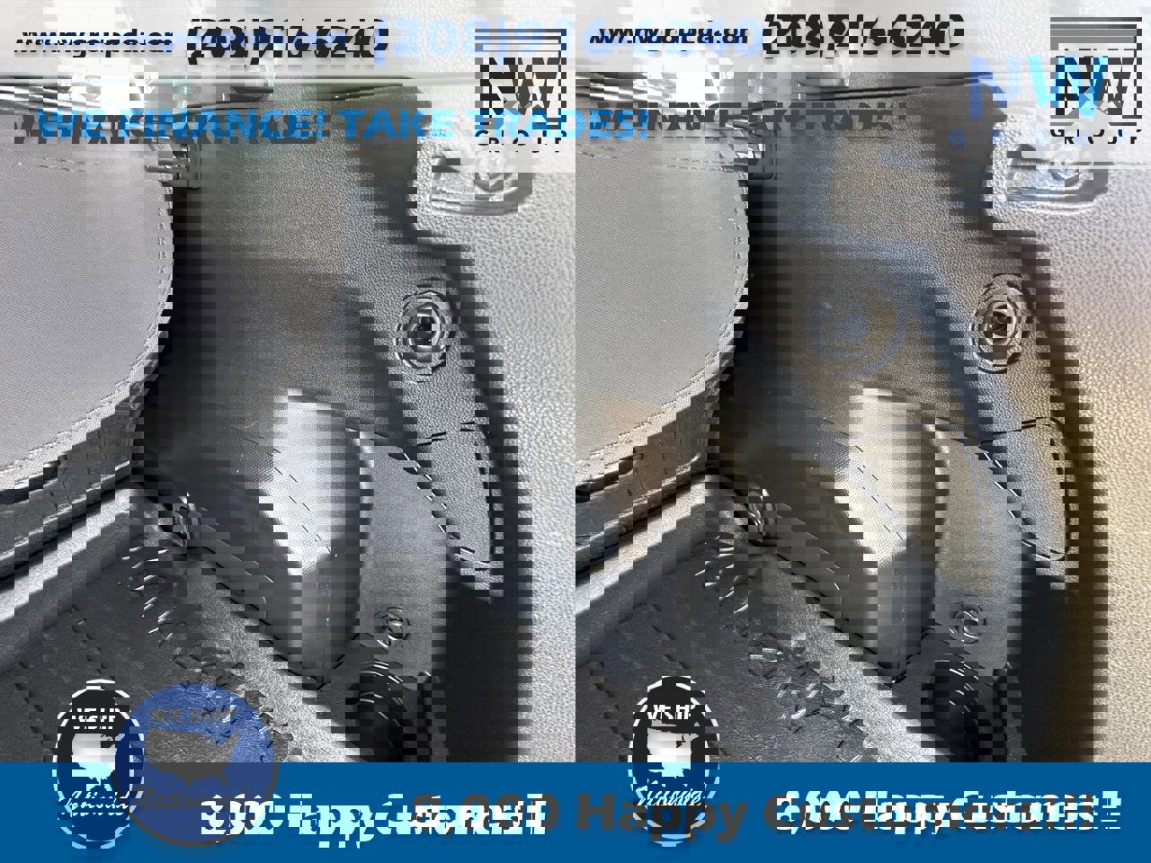 Used 2024 Subaru Crosstrek 2.0i Premium image 40