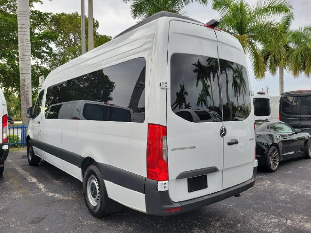 Used 2025 Mercedes-Benz Sprinter 2500 image 4