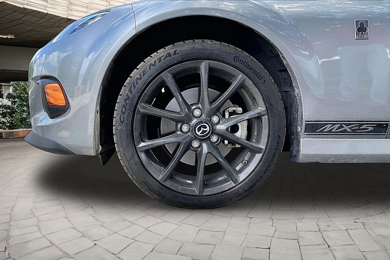 Used 2015 MAZDA MX-5 Miata Club RWD image 7
