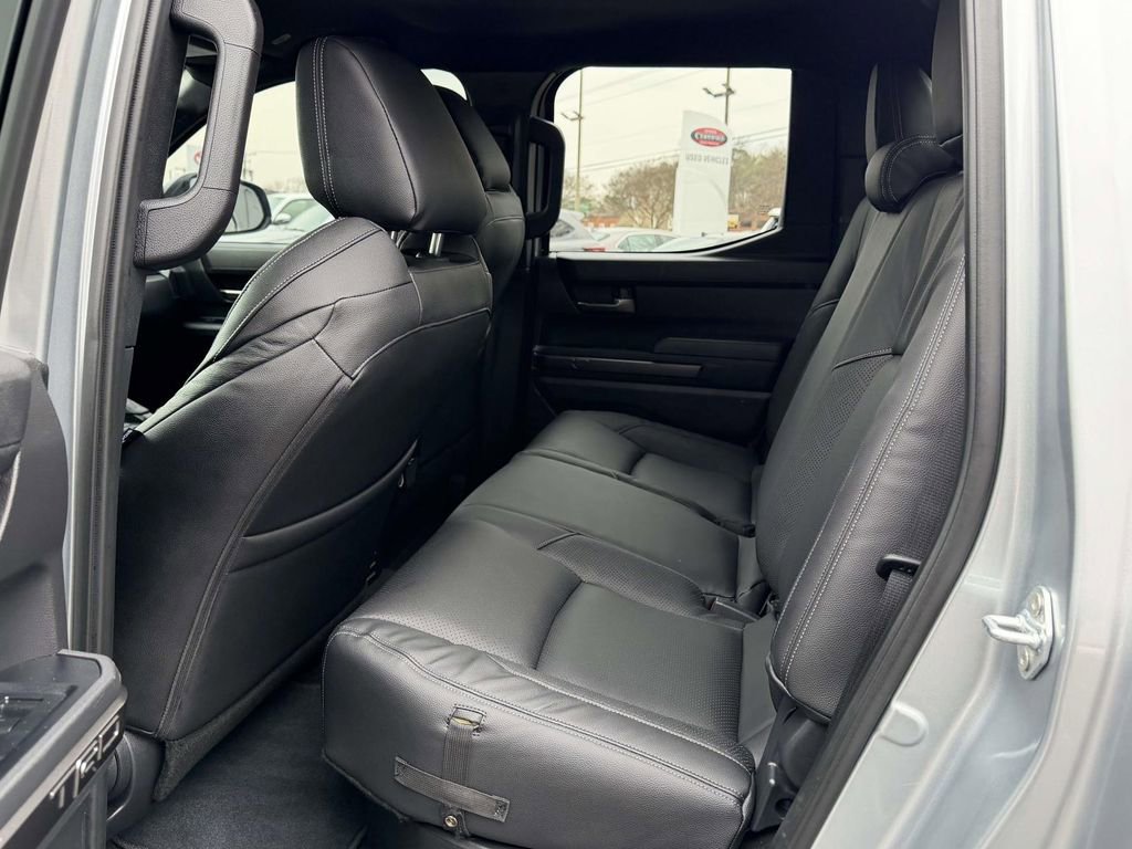 Used 2025 Toyota Tacoma TRD Sport image 15