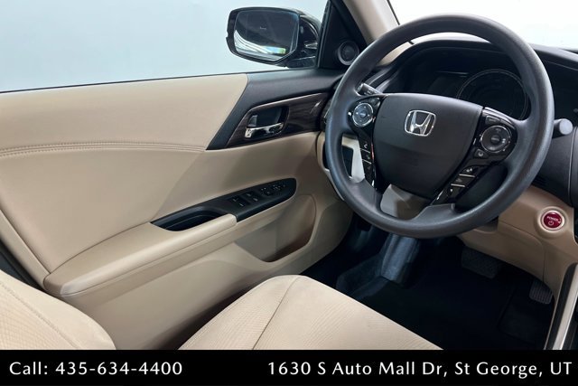 Used 2017 Honda Accord Hybrid Sedan image 11