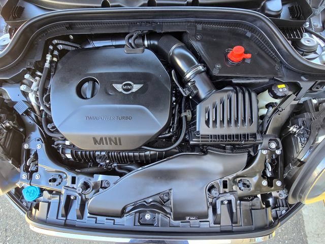 Used 2019 MINI Cooper S w/ Signature Upholstery Package FWD image 23