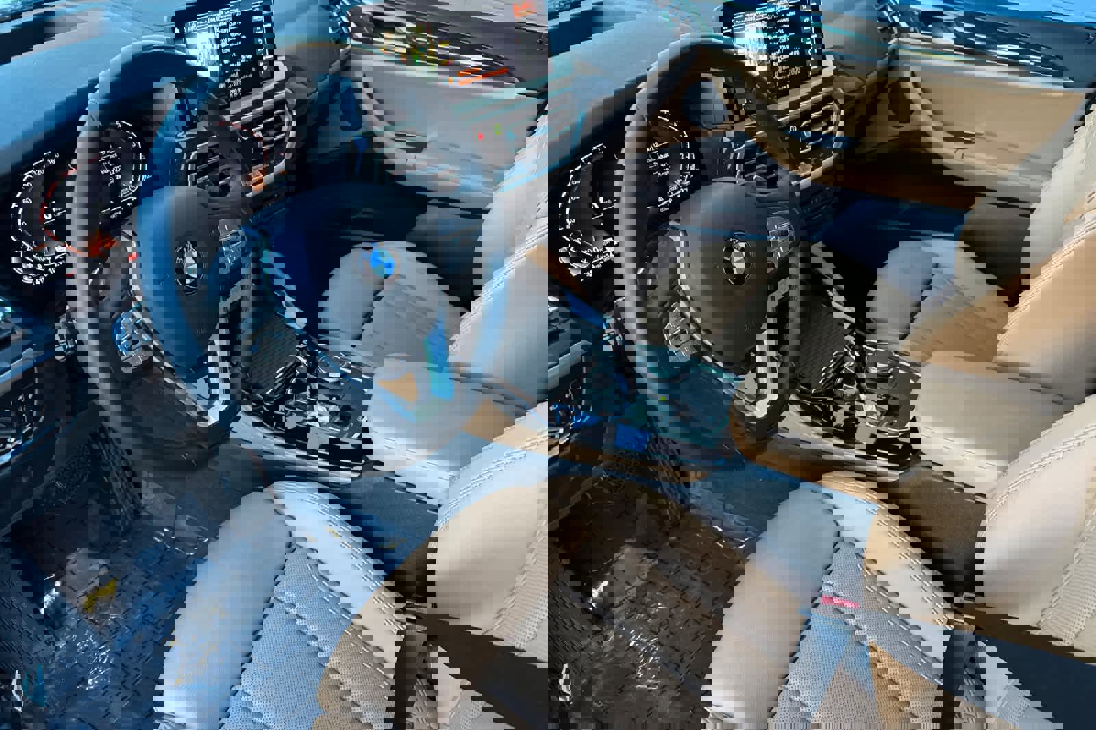 Used 2024 BMW X4 xDrive30i w/ Premium Package image 11