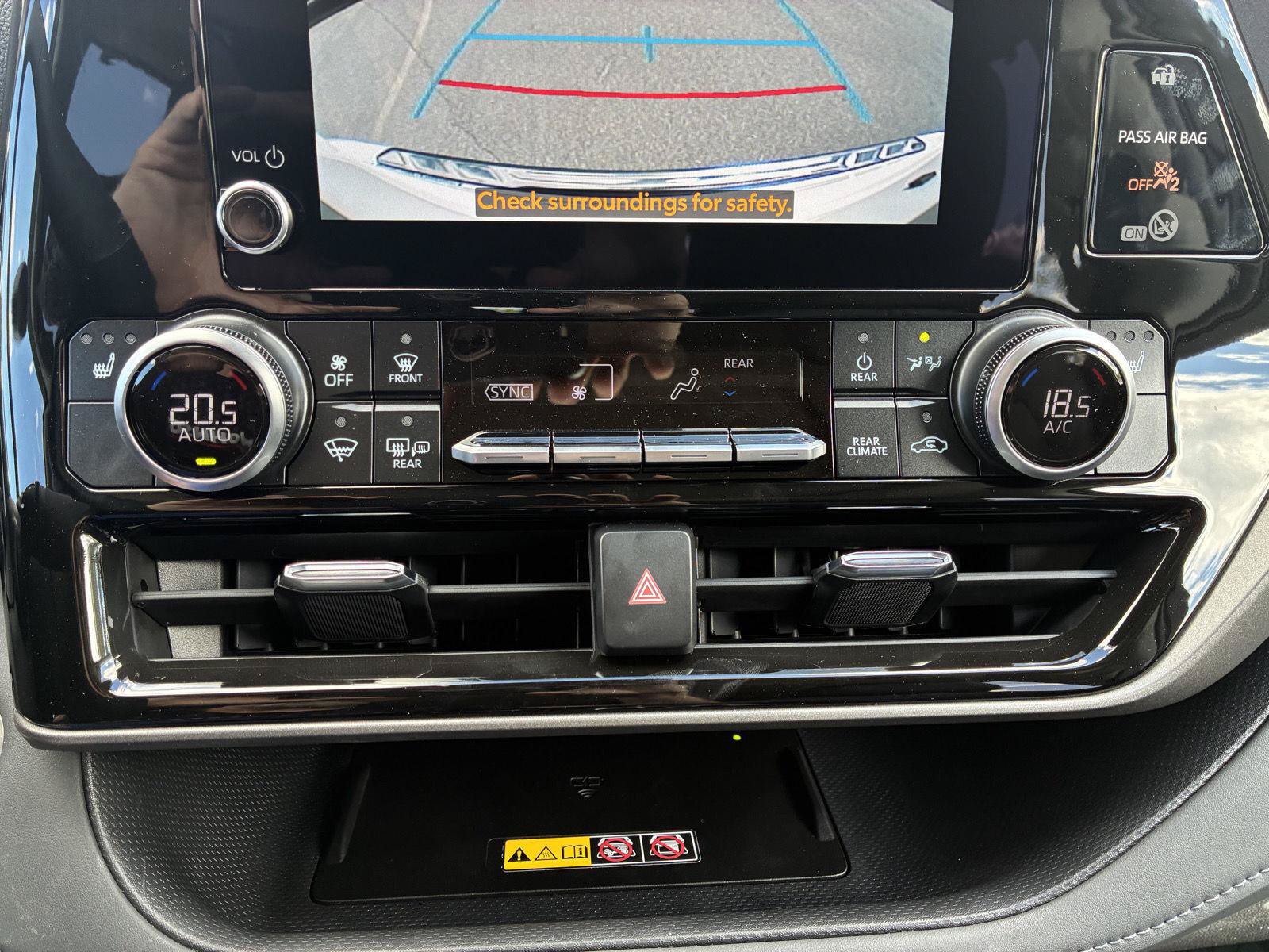 Used 2026 Toyota Highlander XLE AWD/4WD image 33