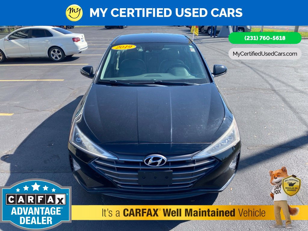 Used 2019 Hyundai Elantra Limited FWD image 2