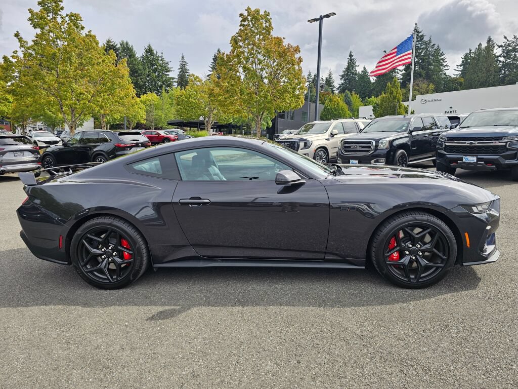 Used 2024 Ford Mustang GT Premium w/ GT Performance Package RWD image 4