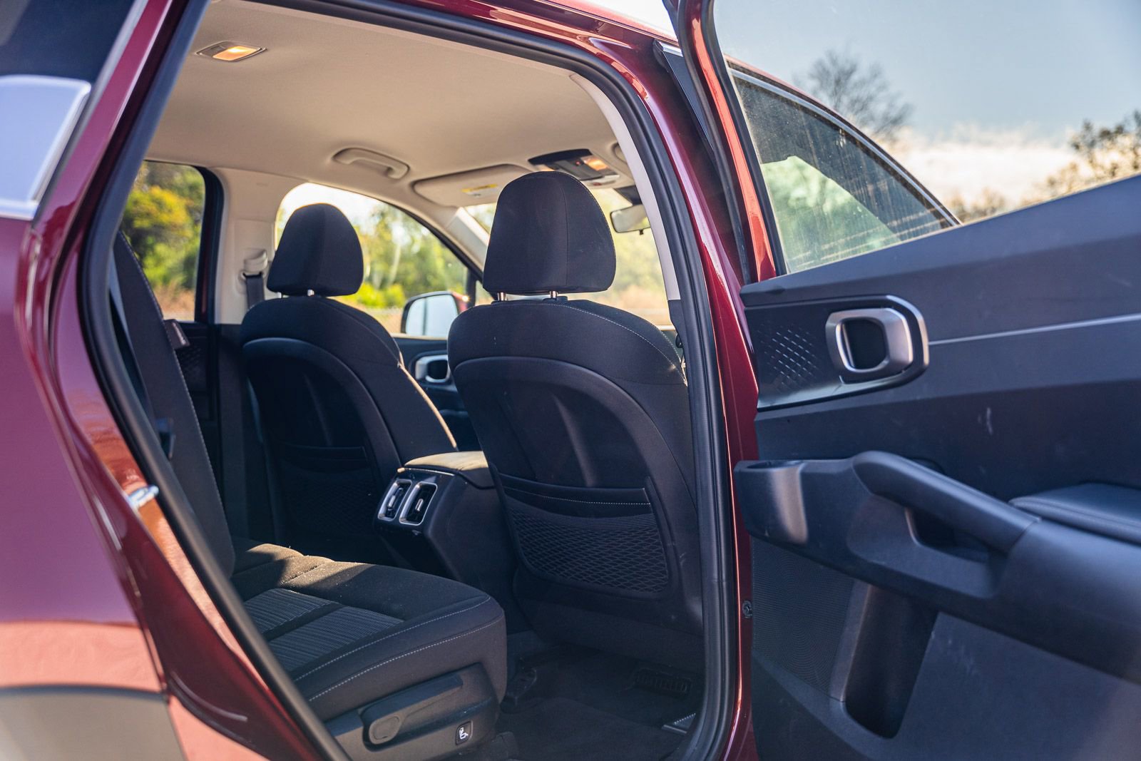 Used 2025 Kia Sorento LX image 13