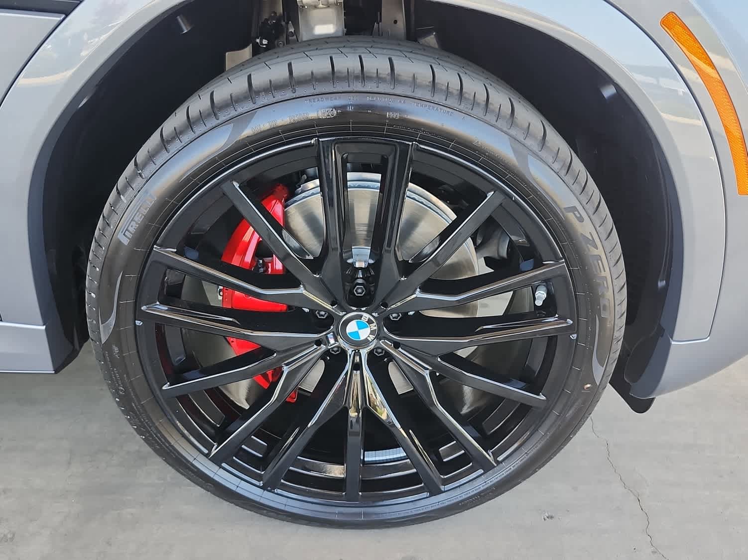 New 2027 BMW X6 xDrive40i w/ Climate Comfort Package AWD/4WD image 8