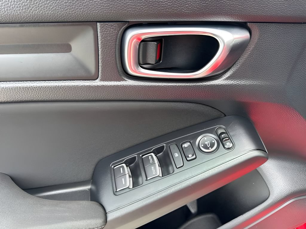 Used 2025 Honda Civic Sport image 21