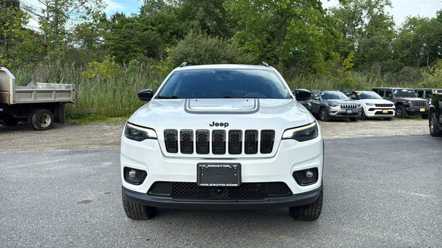 Certified 2022 Jeep Cherokee Latitude w/ Sun & Sound Group AWD/4WD image 3