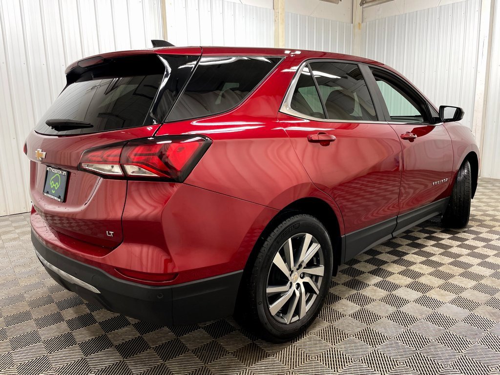 Used 2024 Chevrolet Equinox LT w/ LPO, Floor Liner Package image 17