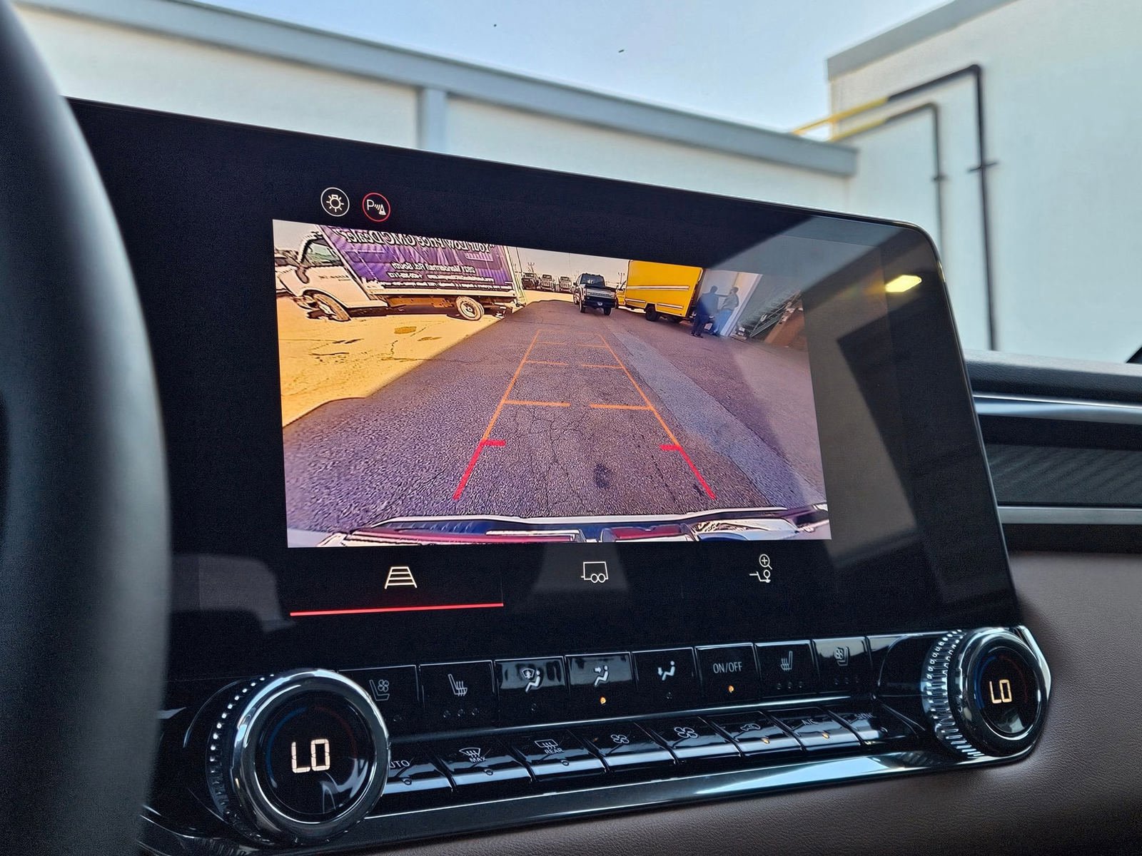 New 2026 GMC Canyon AT4 w/ AT4 Premium Package AWD/4WD image 18