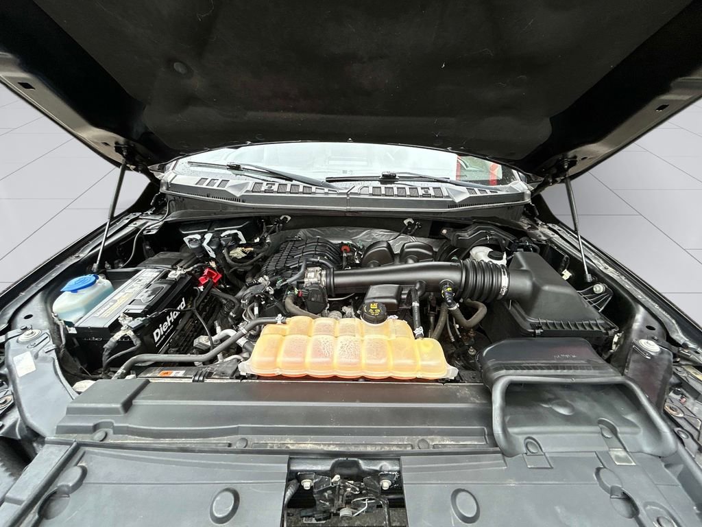 Used 2018 Ford F150 XLT w/ Trailer Tow Package image 10